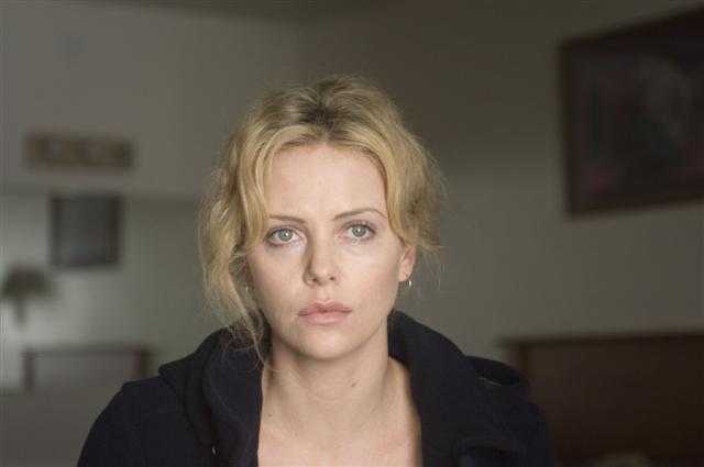 Charlize4