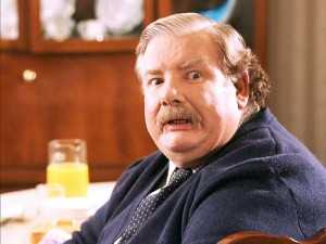 Vernon-Dursley-Richard-Griffiths[1]