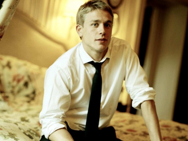 charlie-hunnam-50-sombras-de-grey