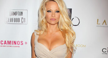 Pamela Anderson celebra la curación de su hepatitis C… ¡Con este desnudo!