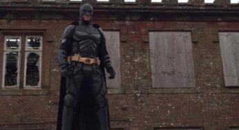 ¡Un hombre vestido de Batman comienza a perseguir a los “payasos asesinos” de Inglaterra!