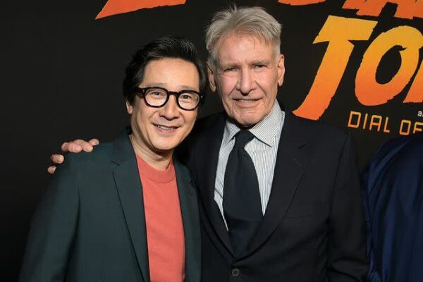 Ke Huy Quan y Harrison Ford