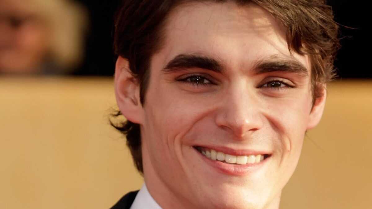 RJ Mitte, el Walter White Jr. de Breaking Bad, muere a los 34 años